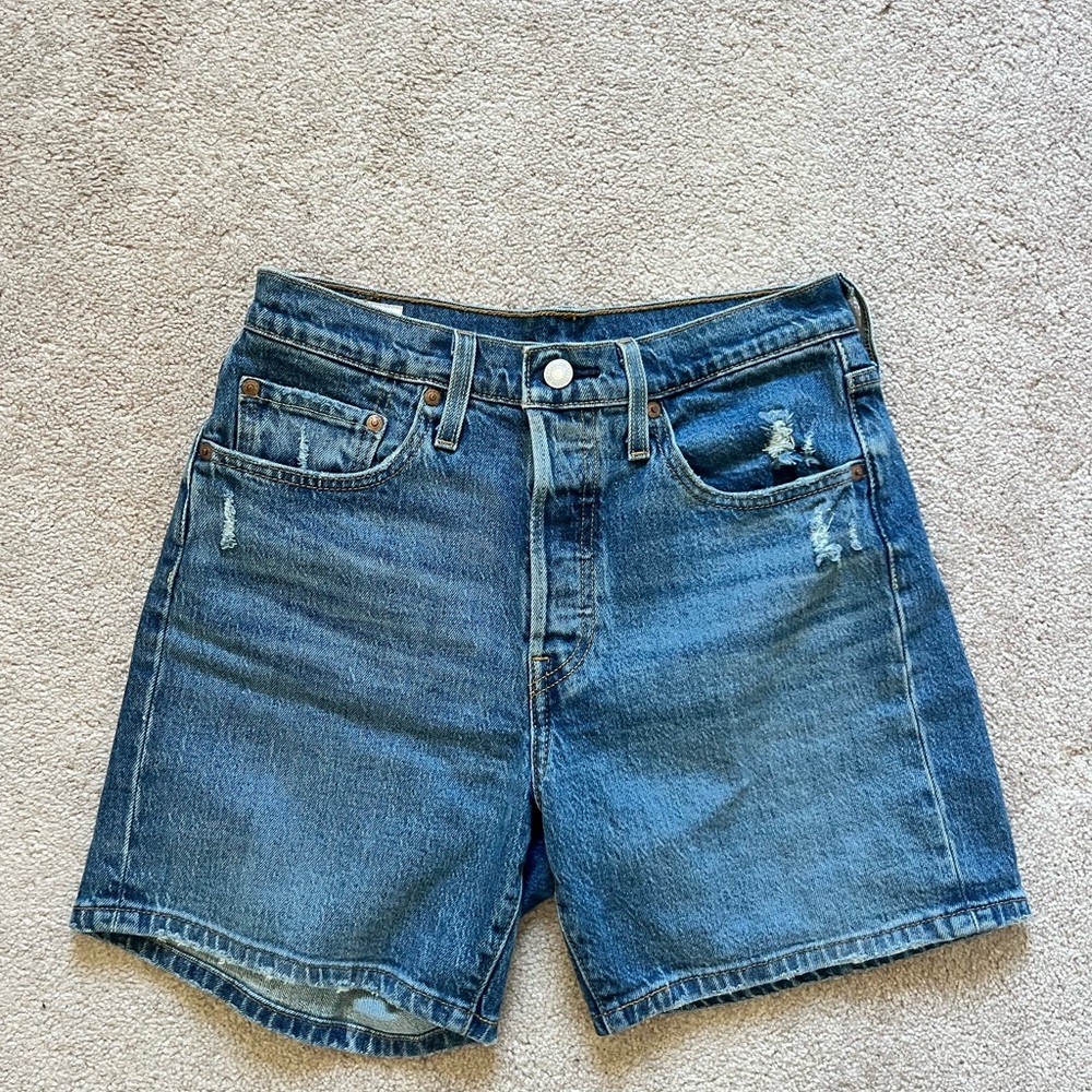Levi's Classic Blue Denim Jeans